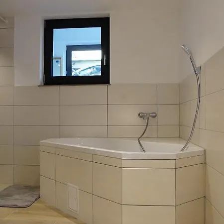 Wunderschoene Renovierte In Apartment